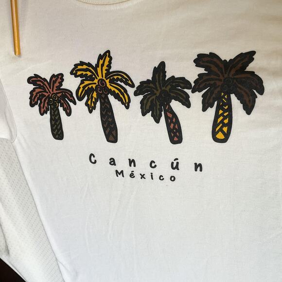 M&O Gold Men Shirt S White Graphic Print Palm Trees Cancun Mexico Short Sleeve - Picture 8 of 8